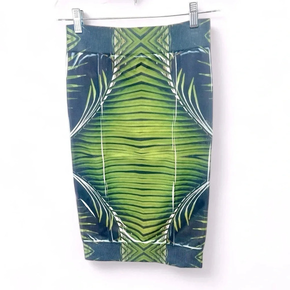 Thatcher from Neiman Marcus jungle print body con skirt size extra small/small - Picture 1 of 5